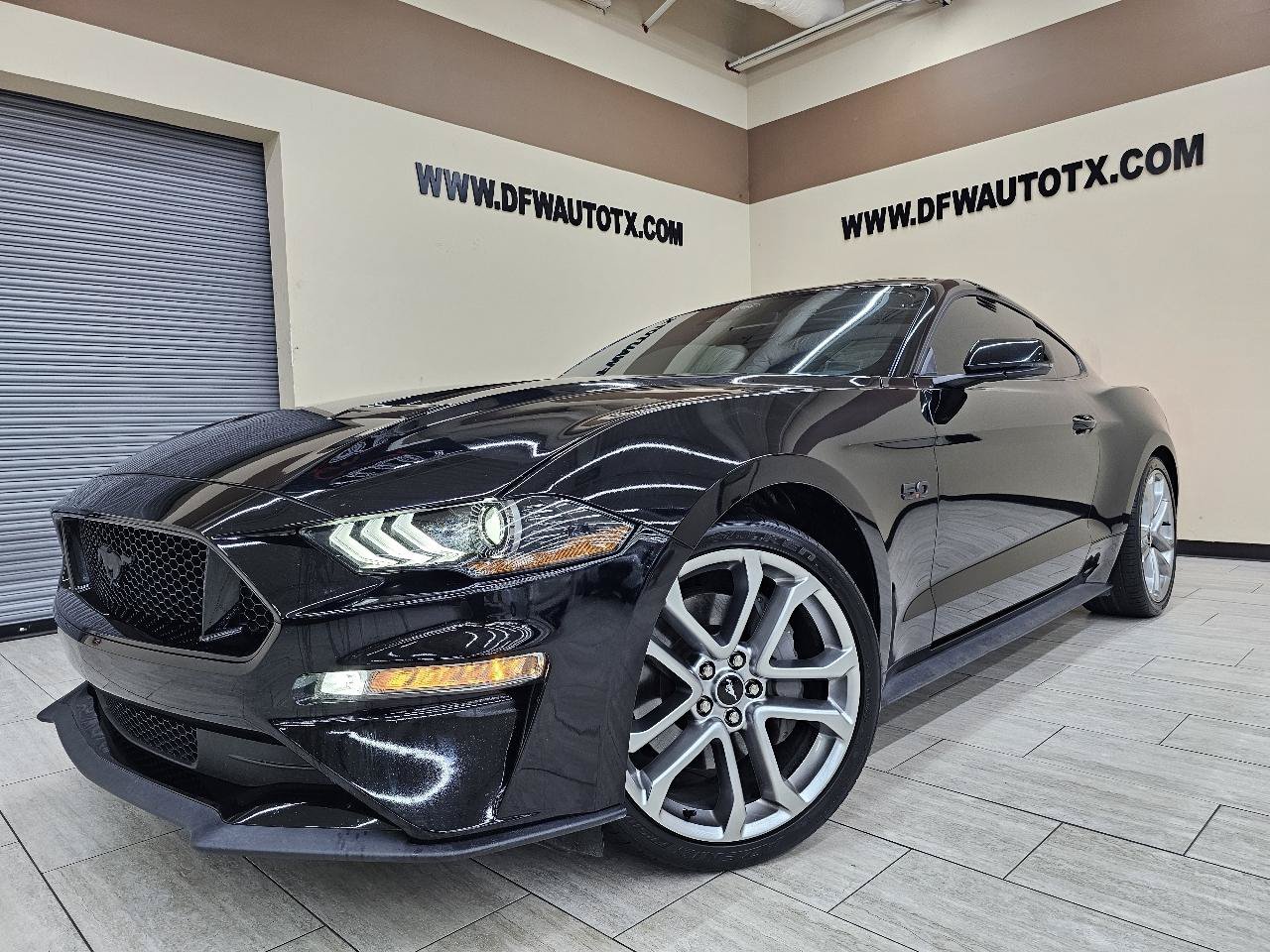 Used 2023 Ford Mustang GT Premium w/ Equipment Group 401A RWD image 1