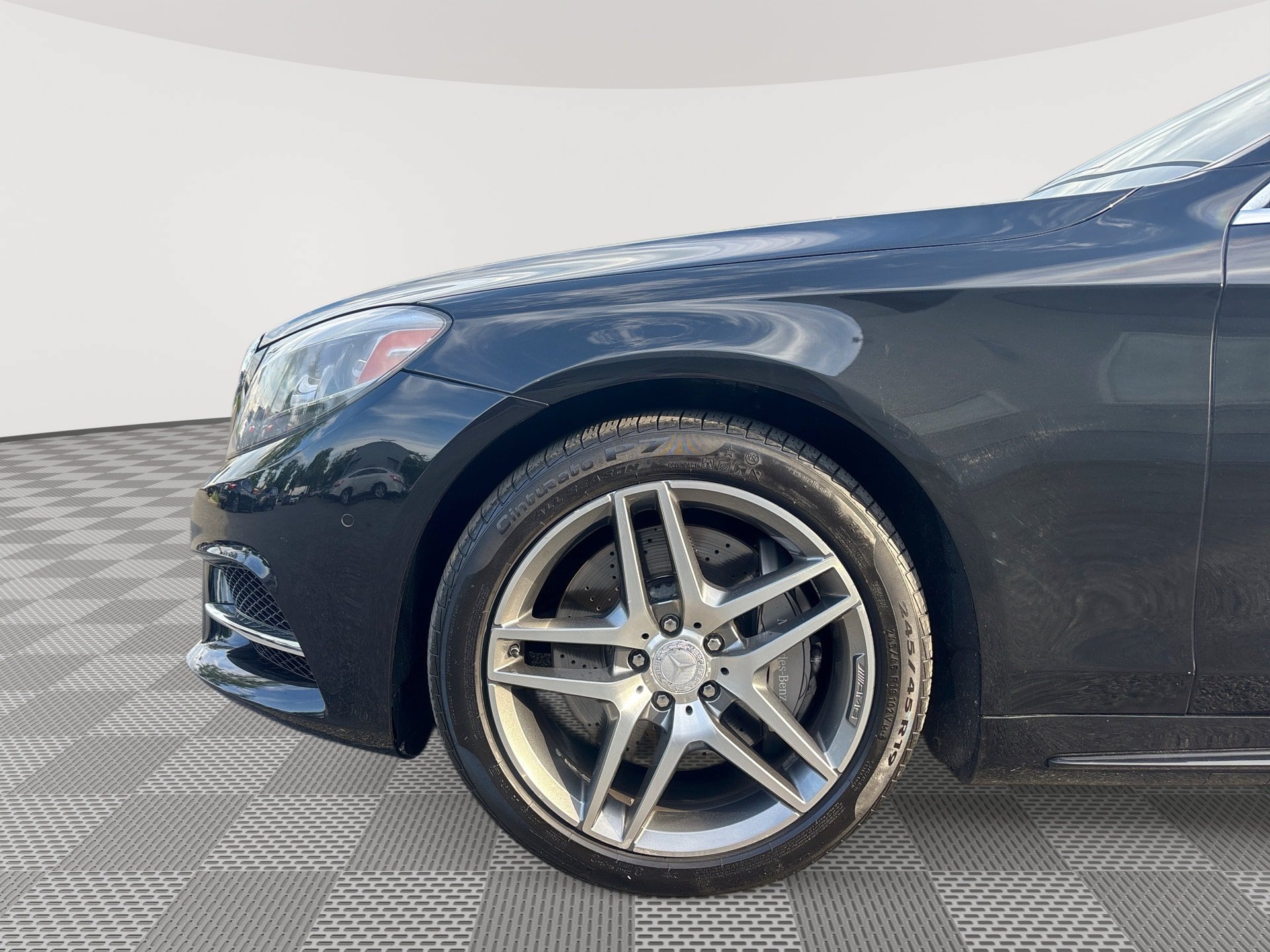 Used 2015 Mercedes-Benz S 550 4MATIC Sedan w/ Sport Package image 19