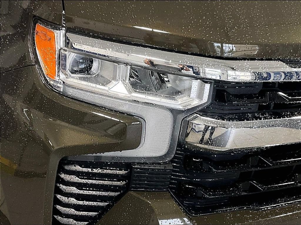 Used 2023 Chevrolet Silverado 1500 LT AWD/4WD image 33