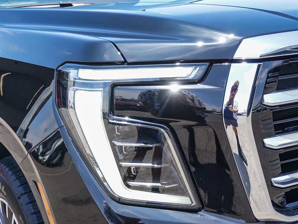 Used 2025 GMC Yukon XL Elevation w/ LPO, Floor Liner Package RWD image 10
