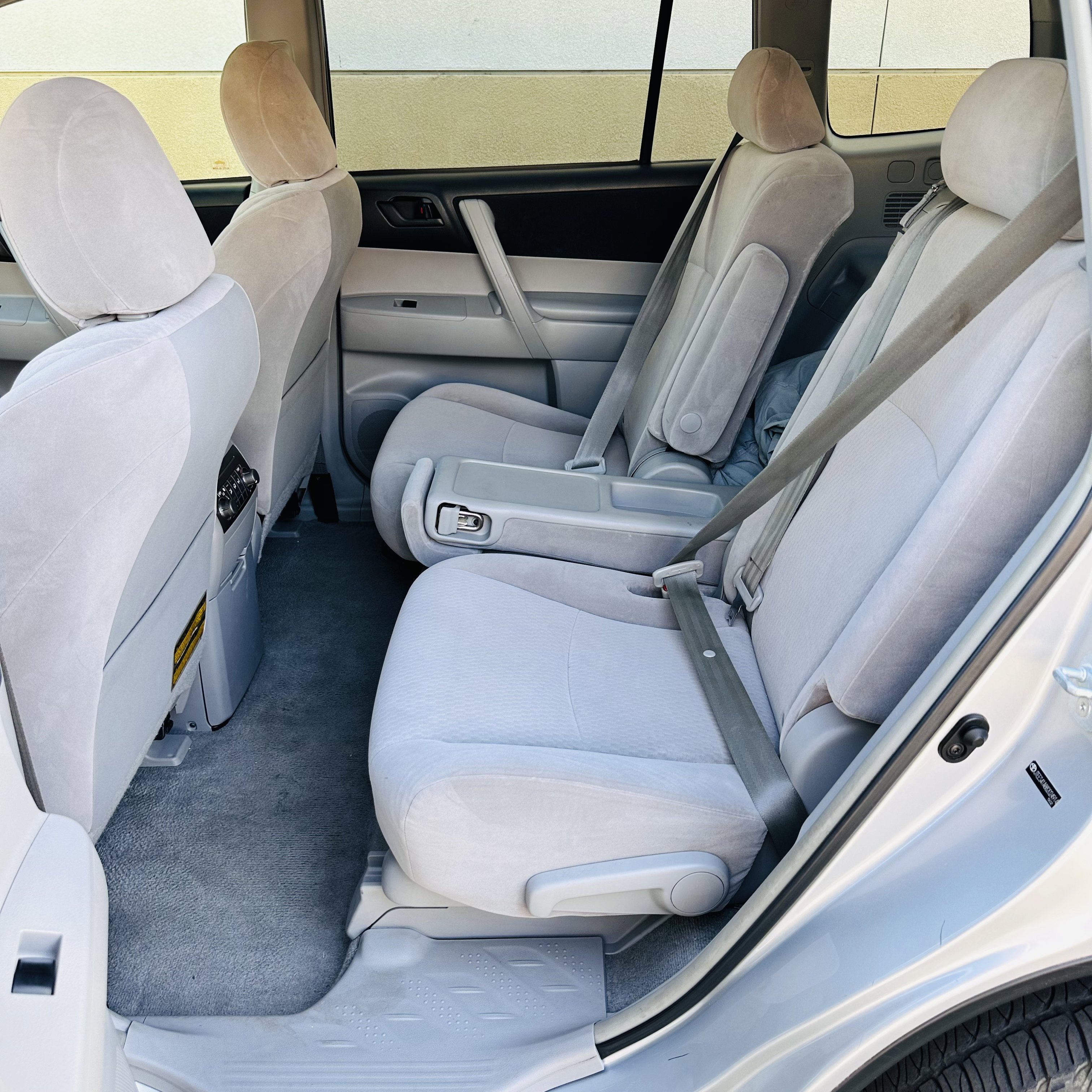 Used 2008 Toyota Highlander SPORT UTILITY 4D image 14