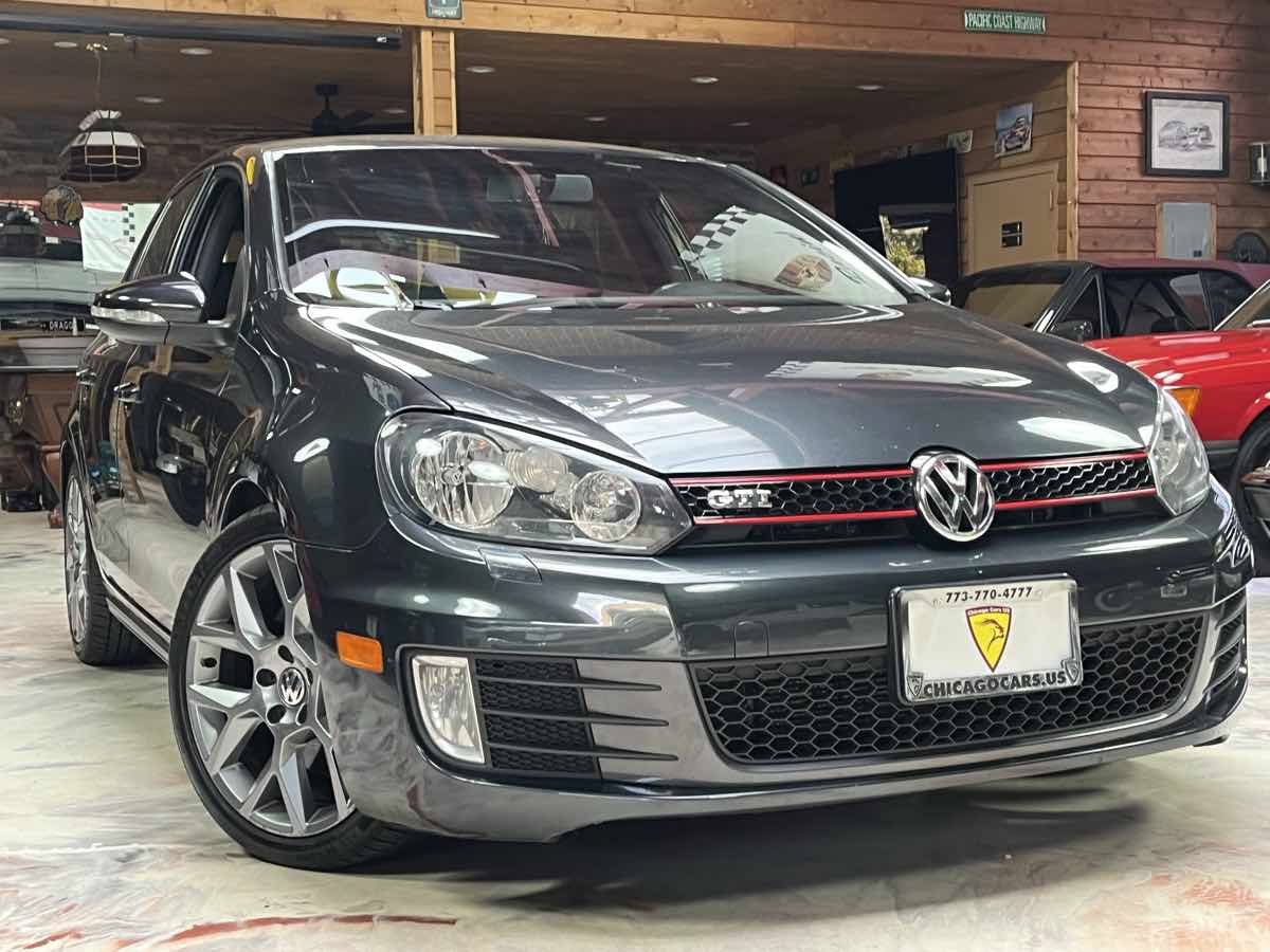 Used 2013 Volkswagen GTI Wolfsburg Edition FWD image 4