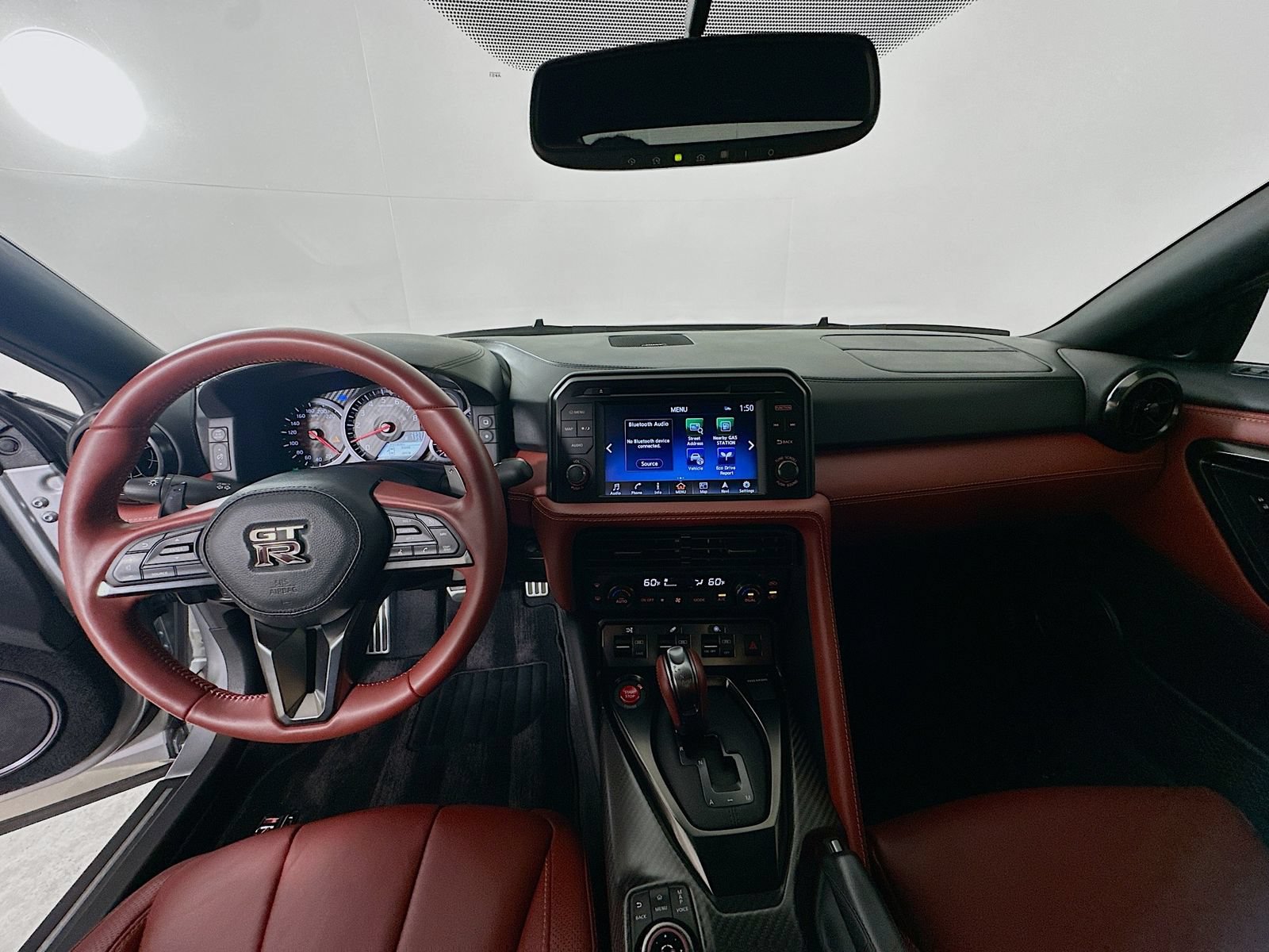 Used 2024 Nissan GT-R Premium w/ Premium Interior Package AWD/4WD image 14