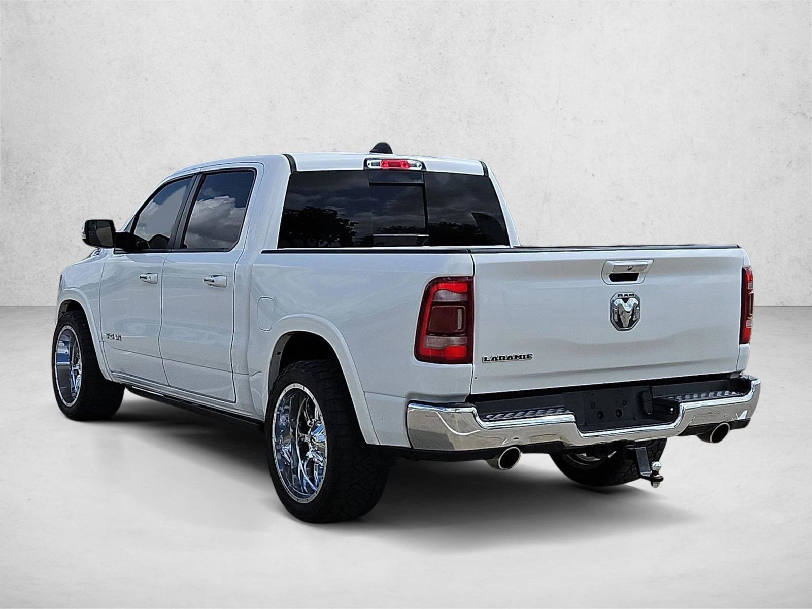 Used 2019 RAM 1500 Laramie RWD image 8