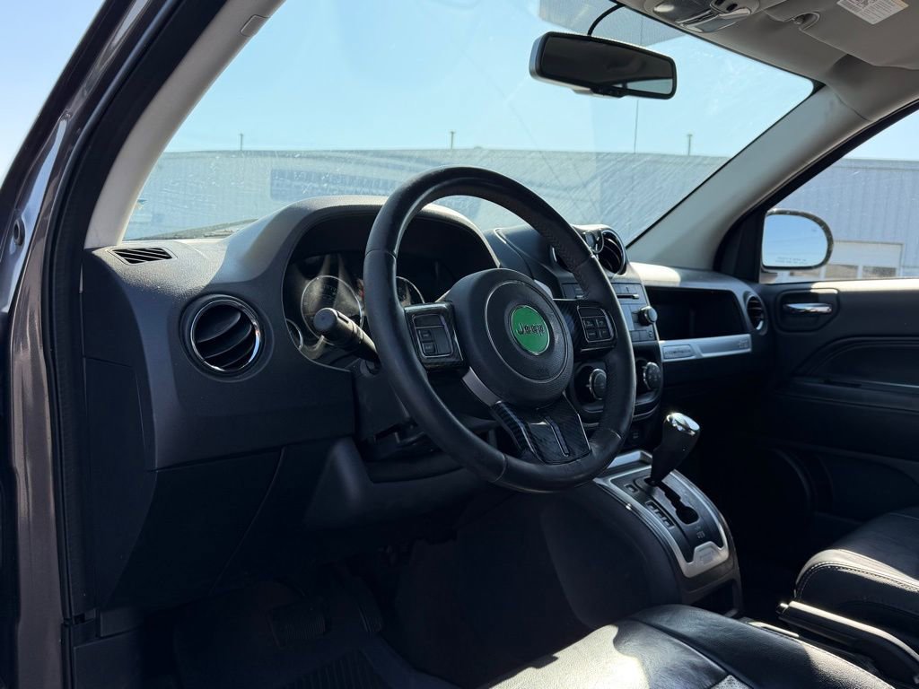 Used 2015 Jeep Compass High Altitude image 11