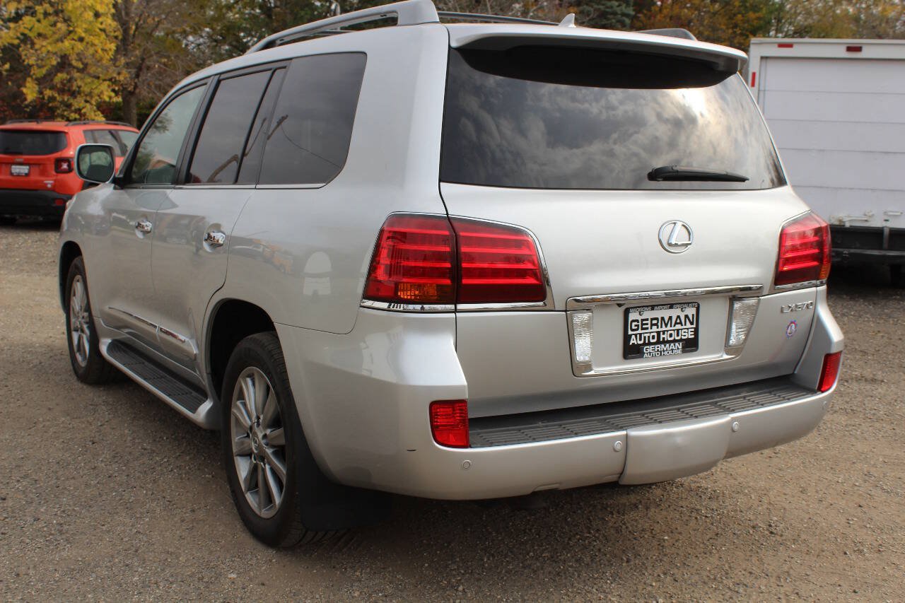 Used 2011 Lexus LX 570 4WD w/ Luxury Pkg image 7