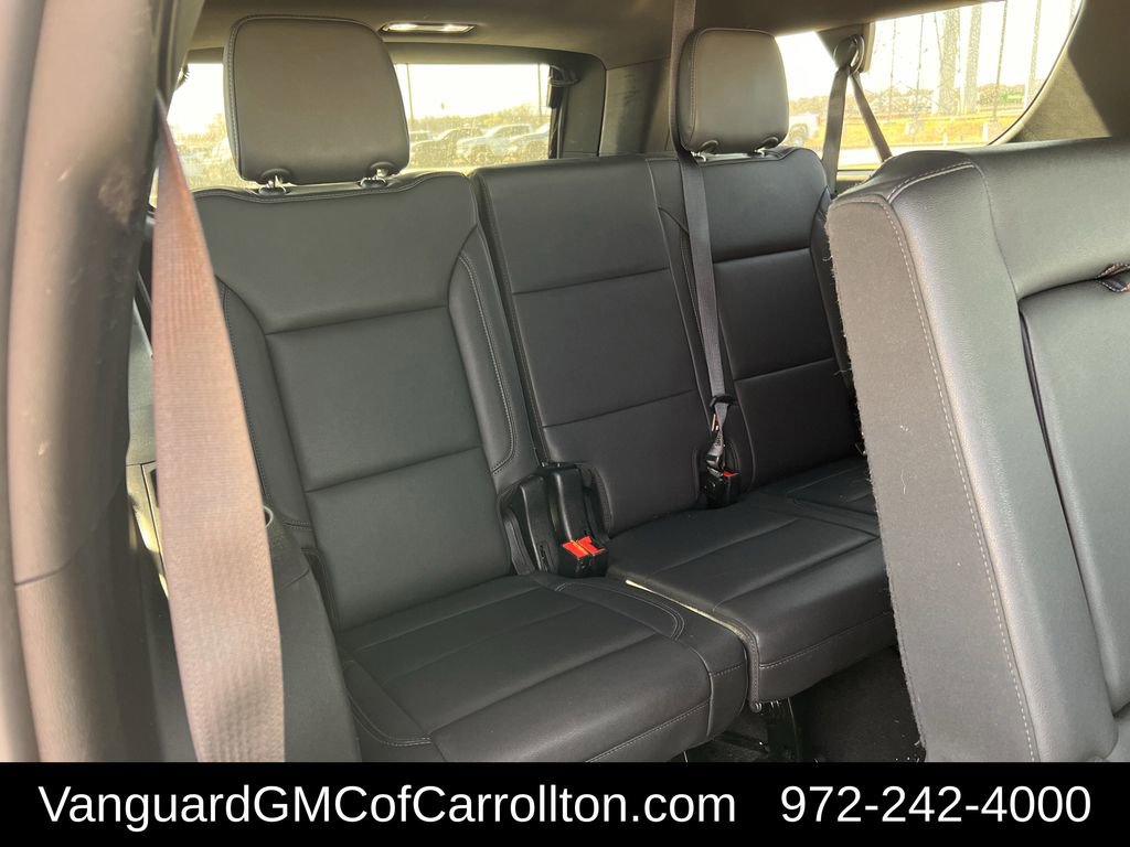 Used 2024 Chevrolet Suburban LT image 30