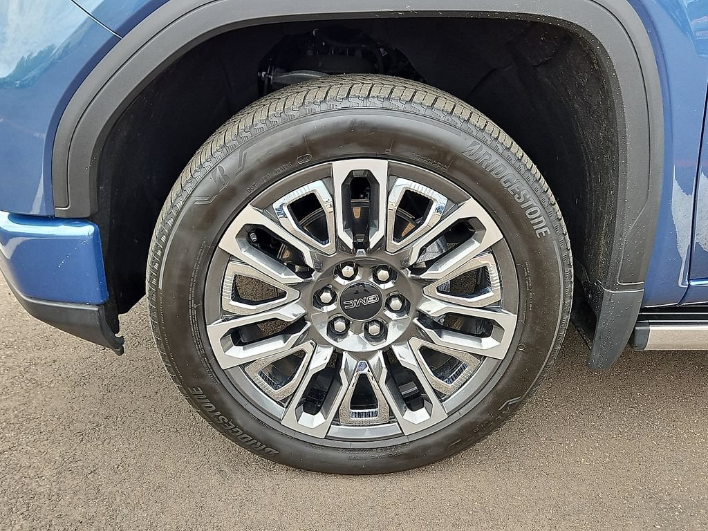Used 2024 GMC Sierra 1500 Denali Ultimate AWD/4WD image 7