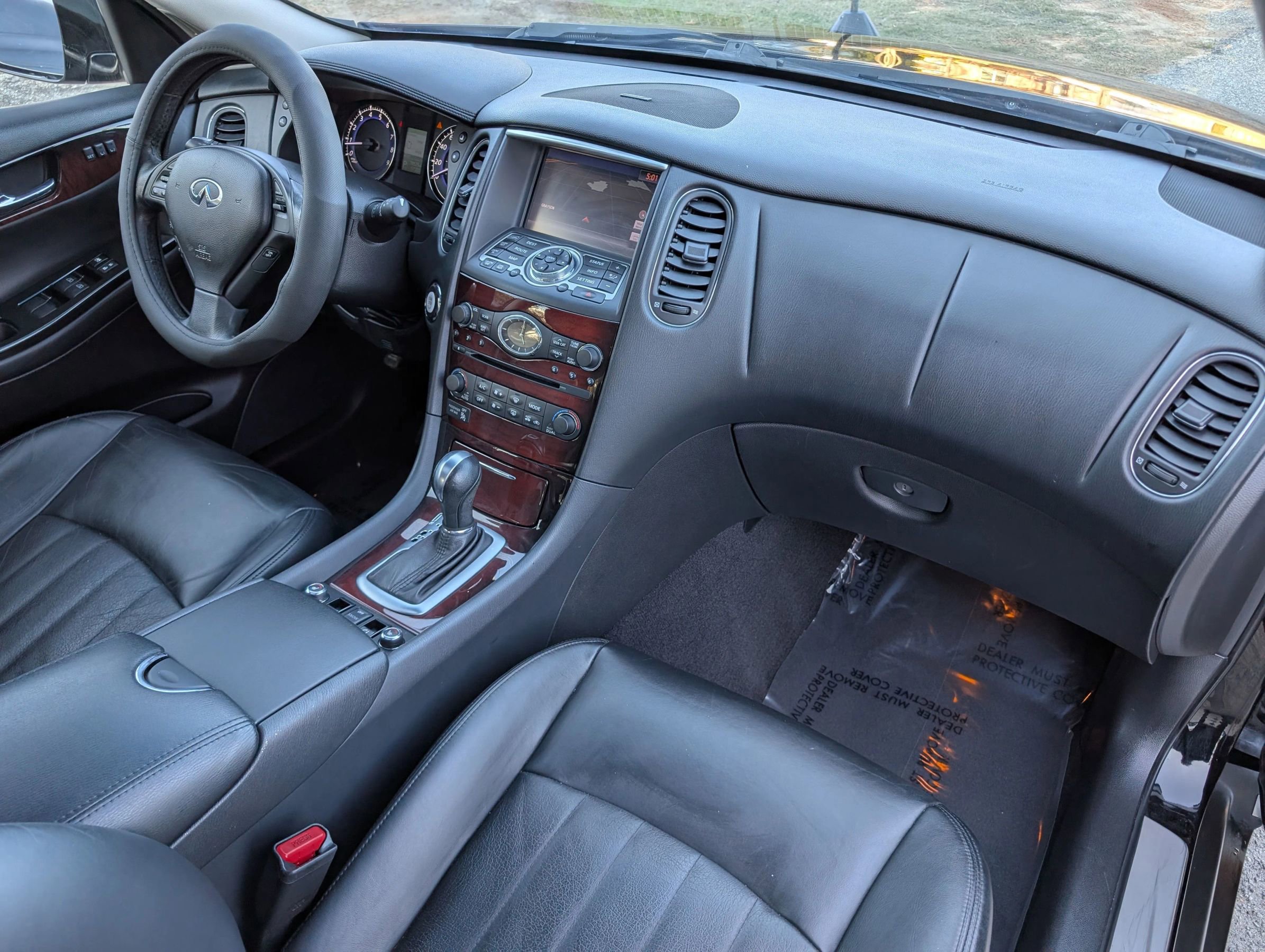 Used 2016 INFINITI QX50 AWD w/ Deluxe Touring Package image 41