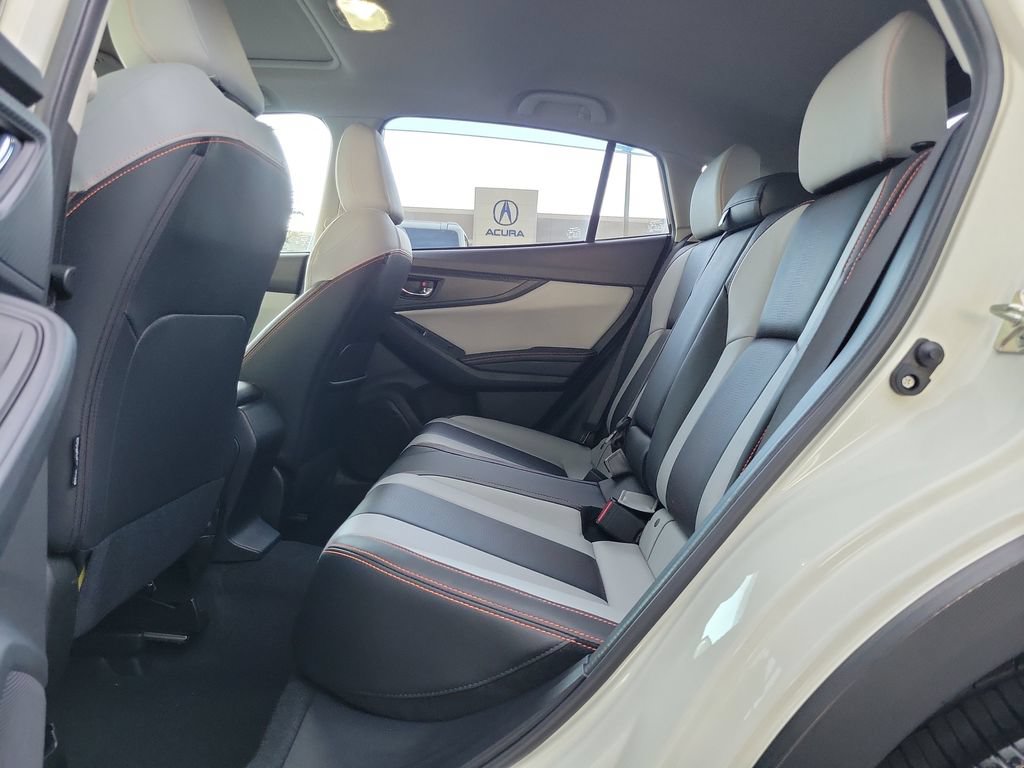 Used 2022 Subaru Crosstrek 2.5i Limited w/ Moonroof Package 2 AWD/4WD image 9
