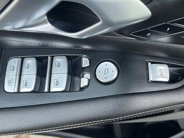 Used 2021 BMW X7 xDrive40i w/ Premium Package image 25