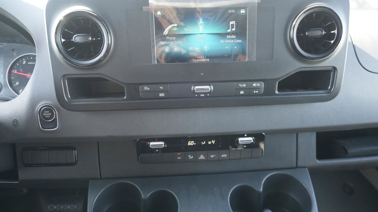 Used 2024 Mercedes-Benz Sprinter 2500 image 13