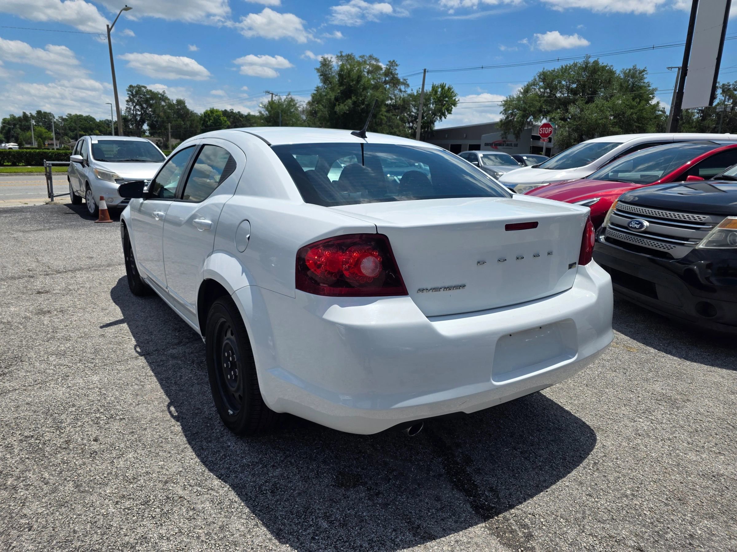 Used 2012 Dodge Avenger SE FWD image 5