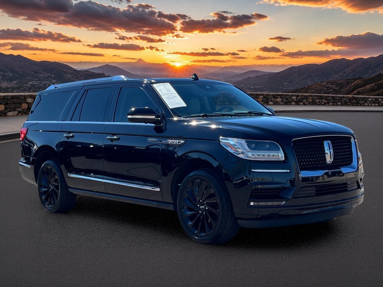 Used 2021 Lincoln Navigator L Reserve AWD/4WD image 7