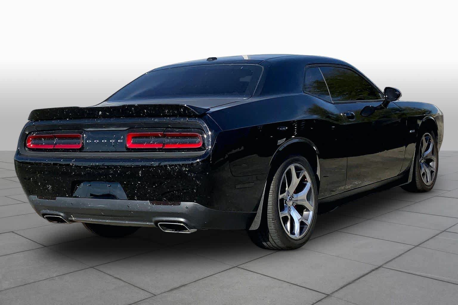 Used 2015 Dodge Challenger R/T w/ Quick Order Package 28D R/T RWD image 11