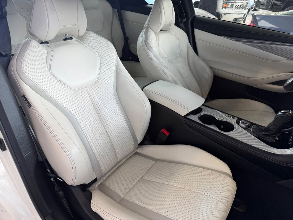Used 2018 INFINITI Q60 3.0t Sport w/ Pro Active Package RWD image 13