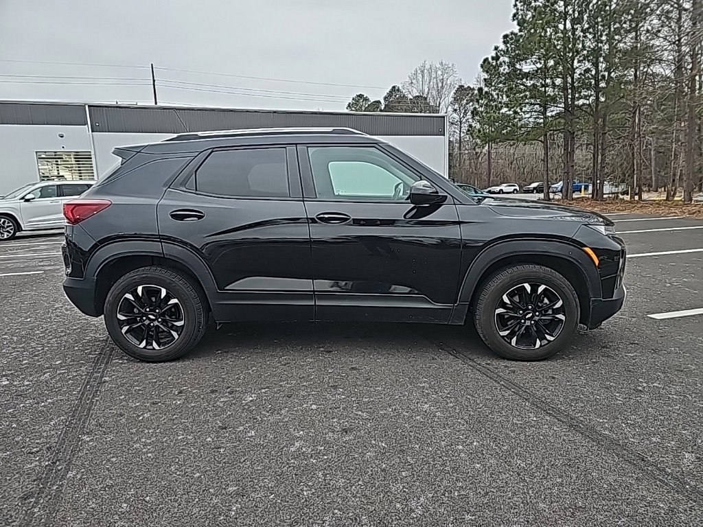 Used 2022 Chevrolet TrailBlazer LT w/ Convenience Package image 4