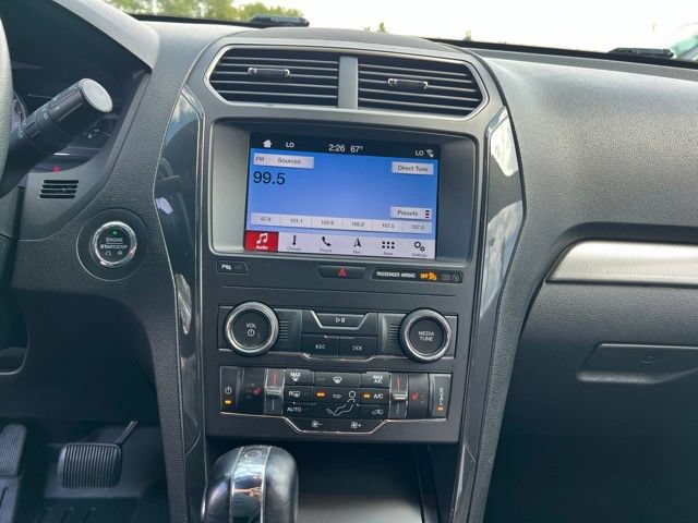 Used 2019 Ford Explorer XLT w/ Equipment Group 202A FWD image 16