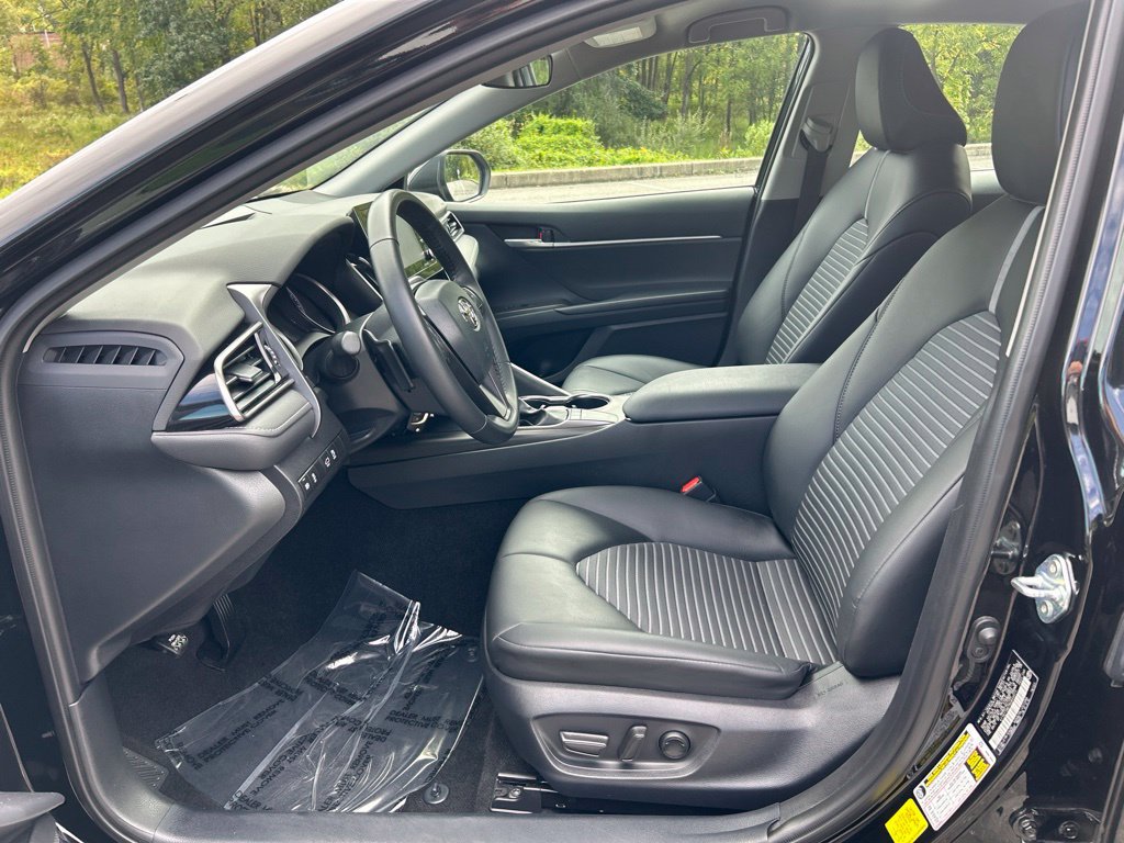 Used 2024 Toyota Camry SE FWD image 10
