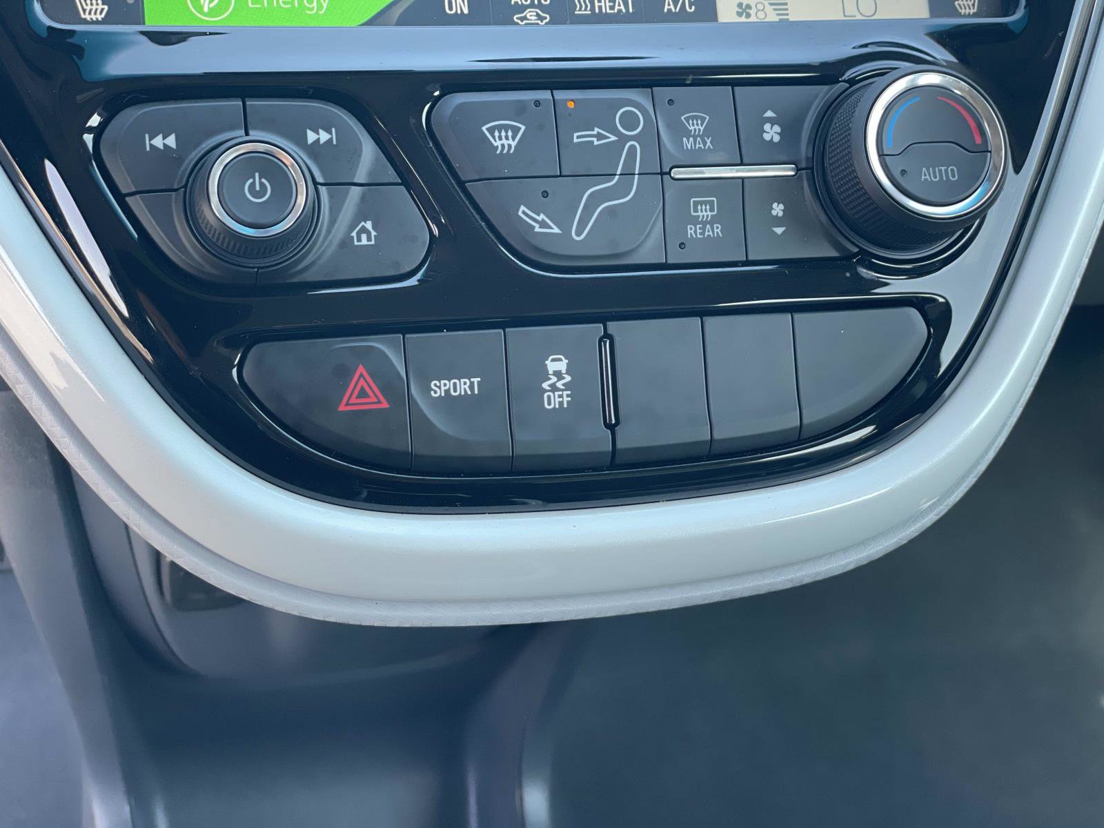 Used 2019 Chevrolet Bolt LT image 16
