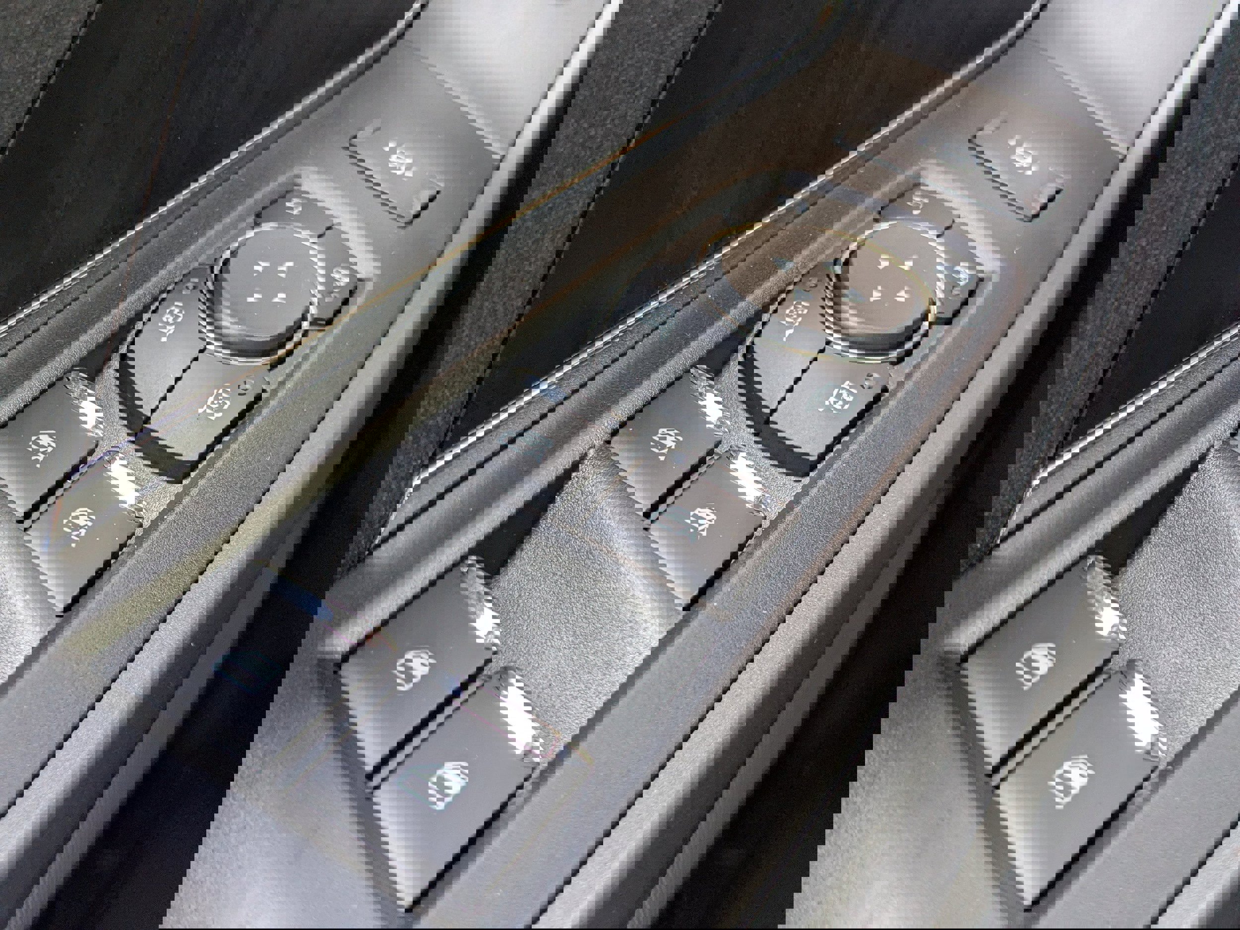 New 2025 Ford F250 Lariat w/ Lariat Ultimate Package image 21