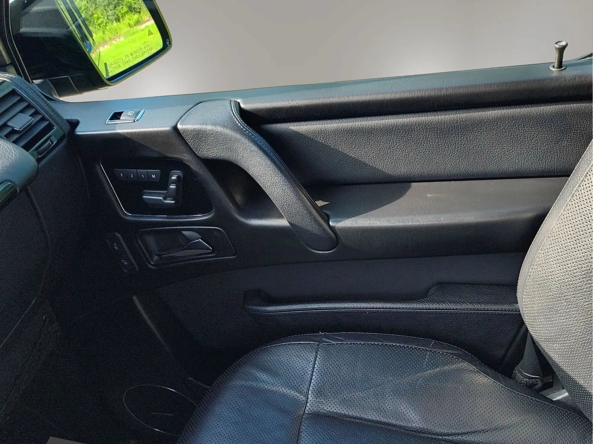Used 2015 Mercedes-Benz G 550 image 22