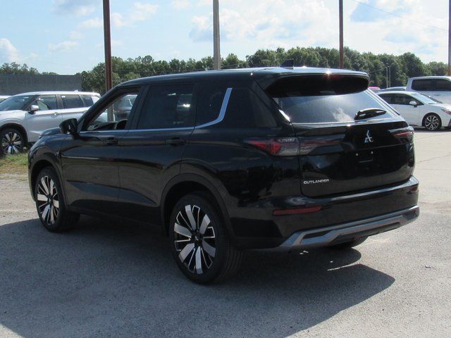 New 2025 Mitsubishi Outlander SE image 5
