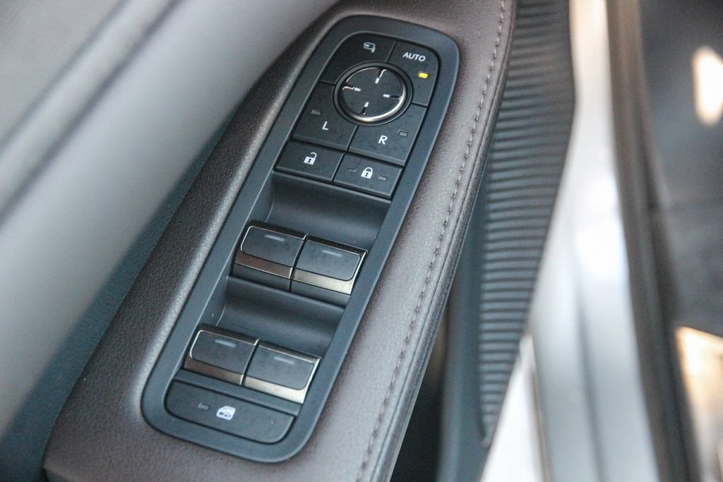 Certified 2024 Lexus RX 450h AWD w/ Convenience Package image 22