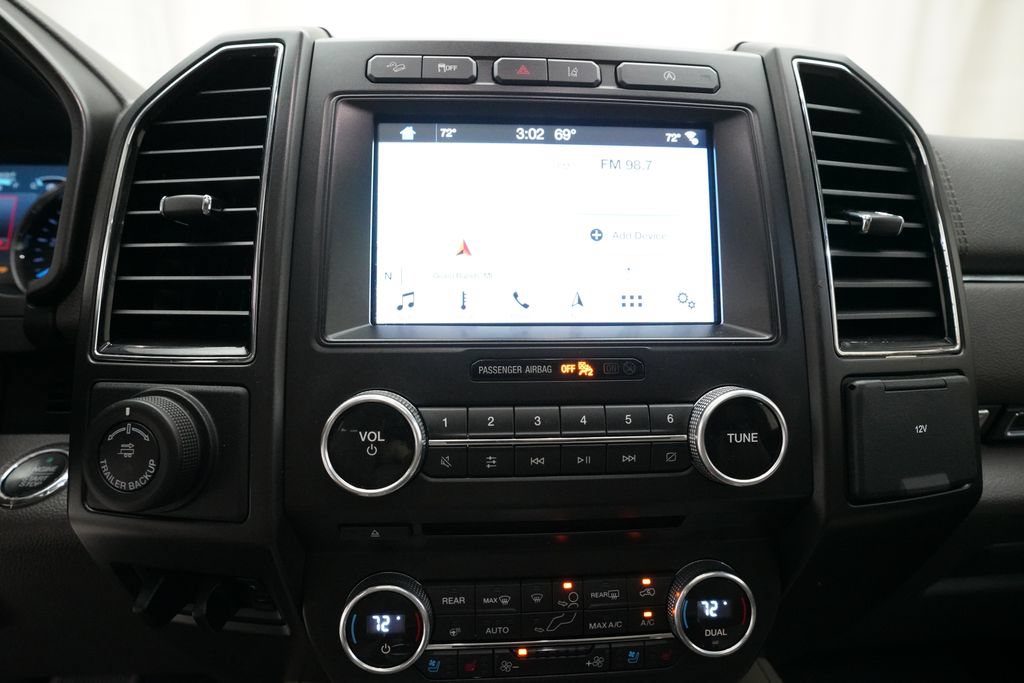 Used 2018 Ford Expedition Limited w/ Equipment Group 301A AWD/4WD image 6