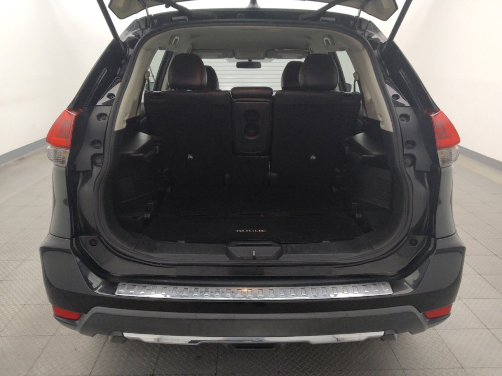 Used 2018 Nissan Rogue S AWD/4WD image 29