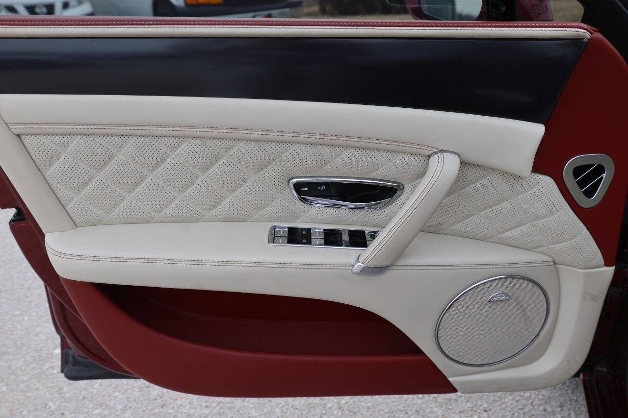 Used 2018 Bentley Flying Spur S W12 image 12