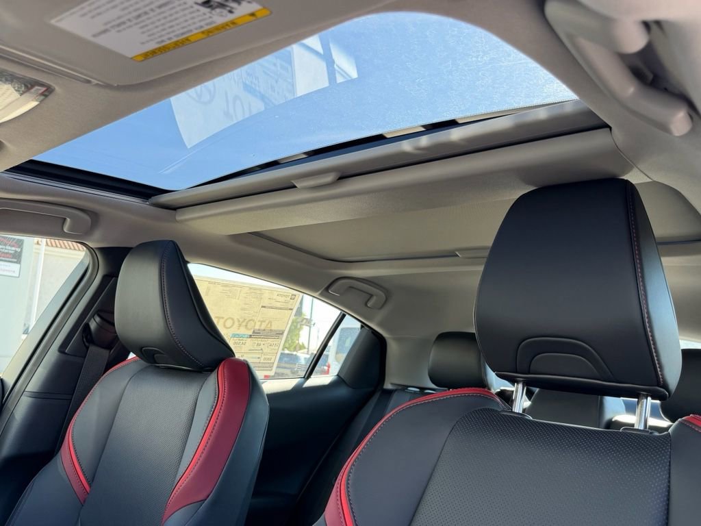 New 2026 Toyota Prius Plug-In Hybrid FWD image 18