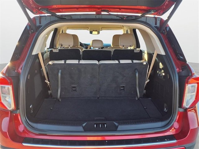 Used 2023 Ford Explorer Limited image 26