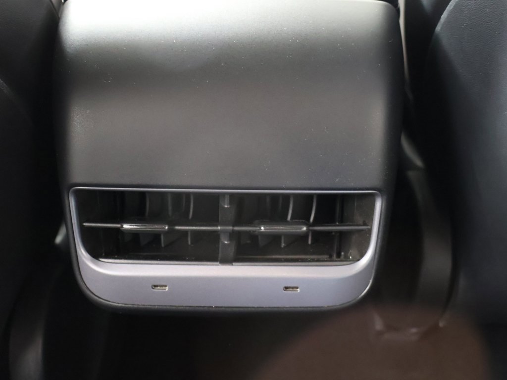 Used 2023 Tesla Model 3 Standard Range image 36