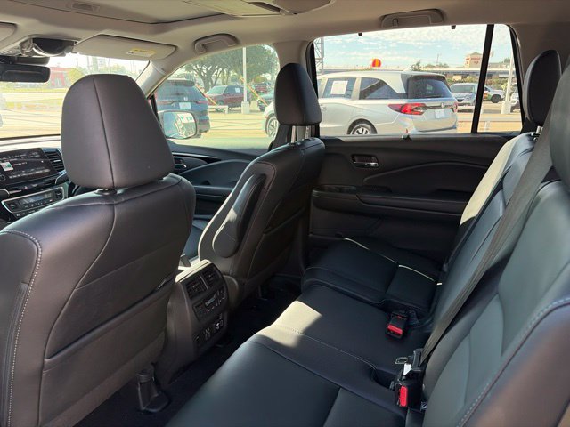 Certified 2020 Honda Pilot Touring image 10