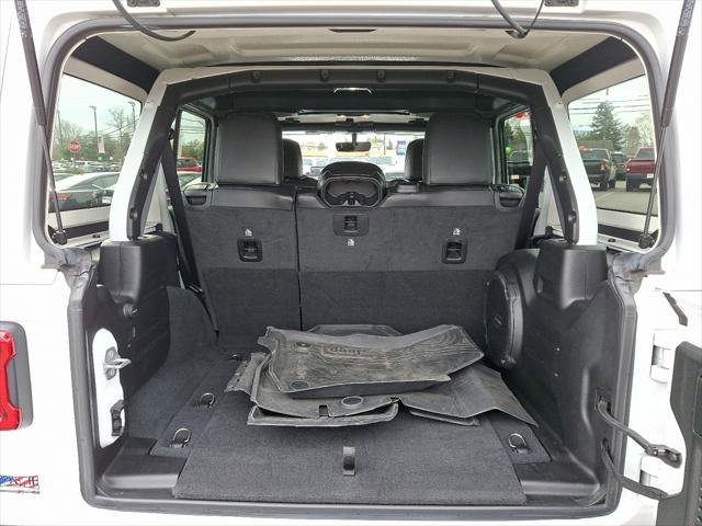 Certified 2022 Jeep Wrangler Unlimited Sahara w/ LED Lighting Group image 18