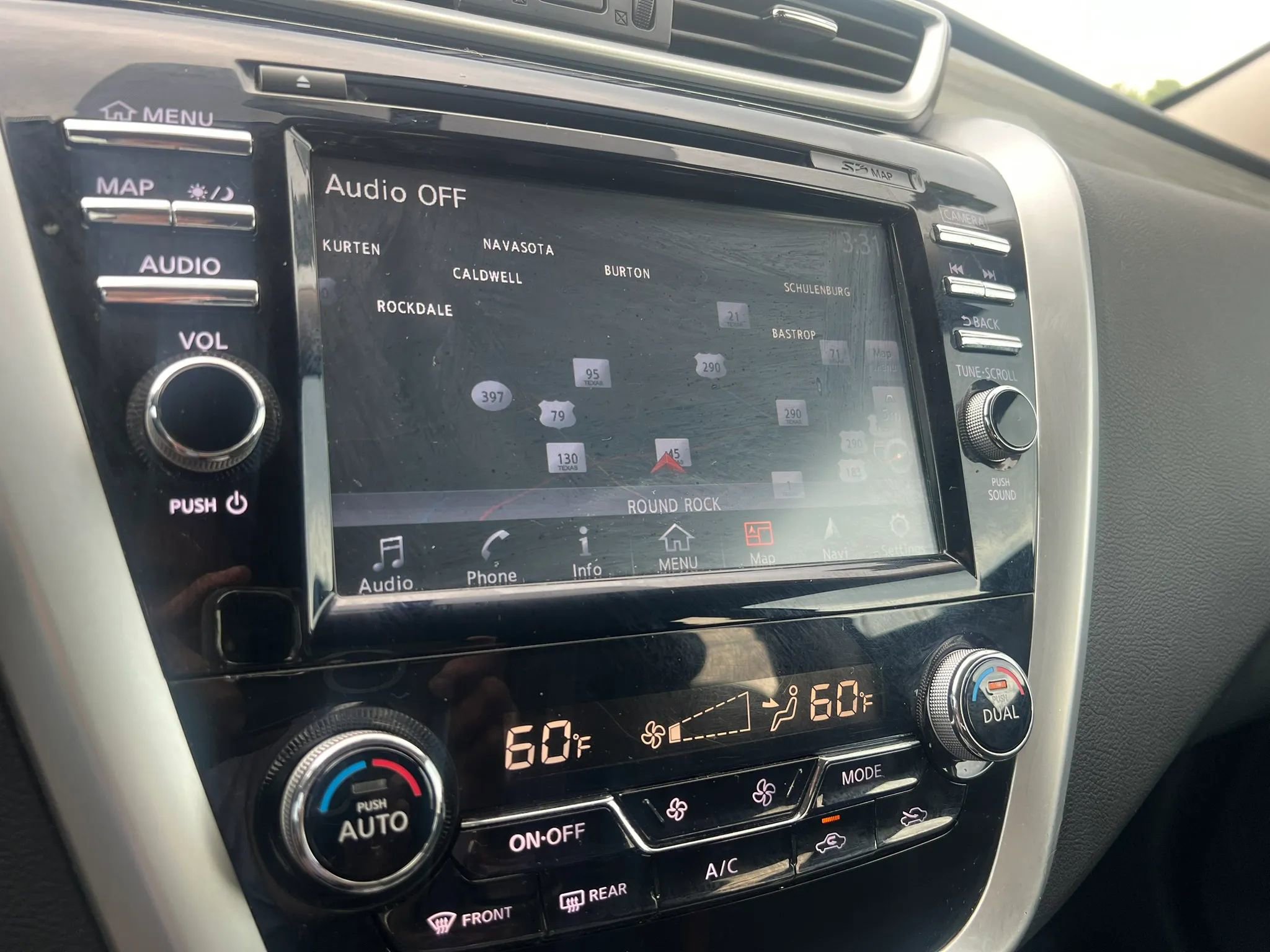 Used 2017 Nissan Murano S w/ Navigation Package image 12