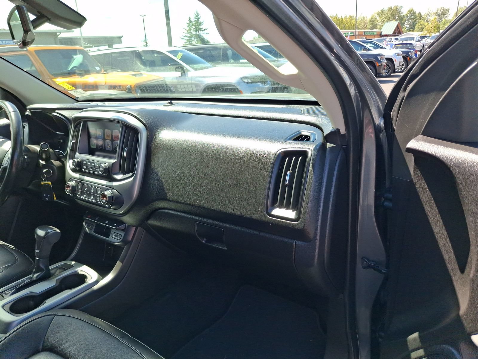 Used 2017 Chevrolet Colorado LT w/ Luxury Package, Chrome AWD/4WD image 22