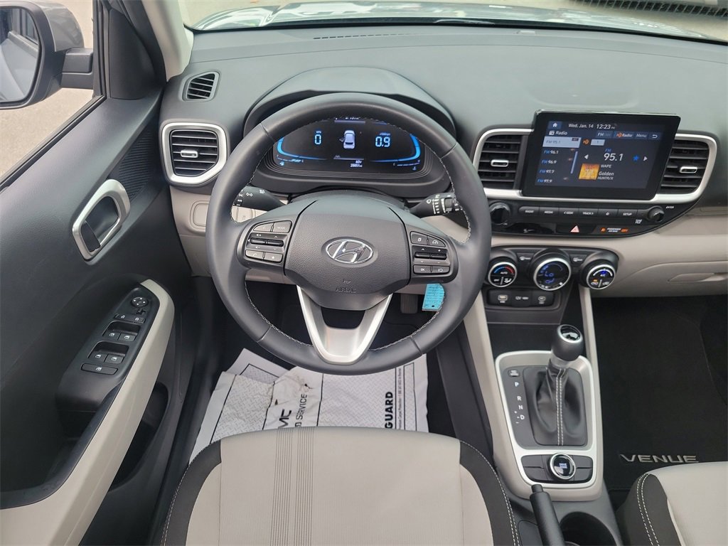 Certified 2023 Hyundai Venue SEL w/ Cargo Package image 15