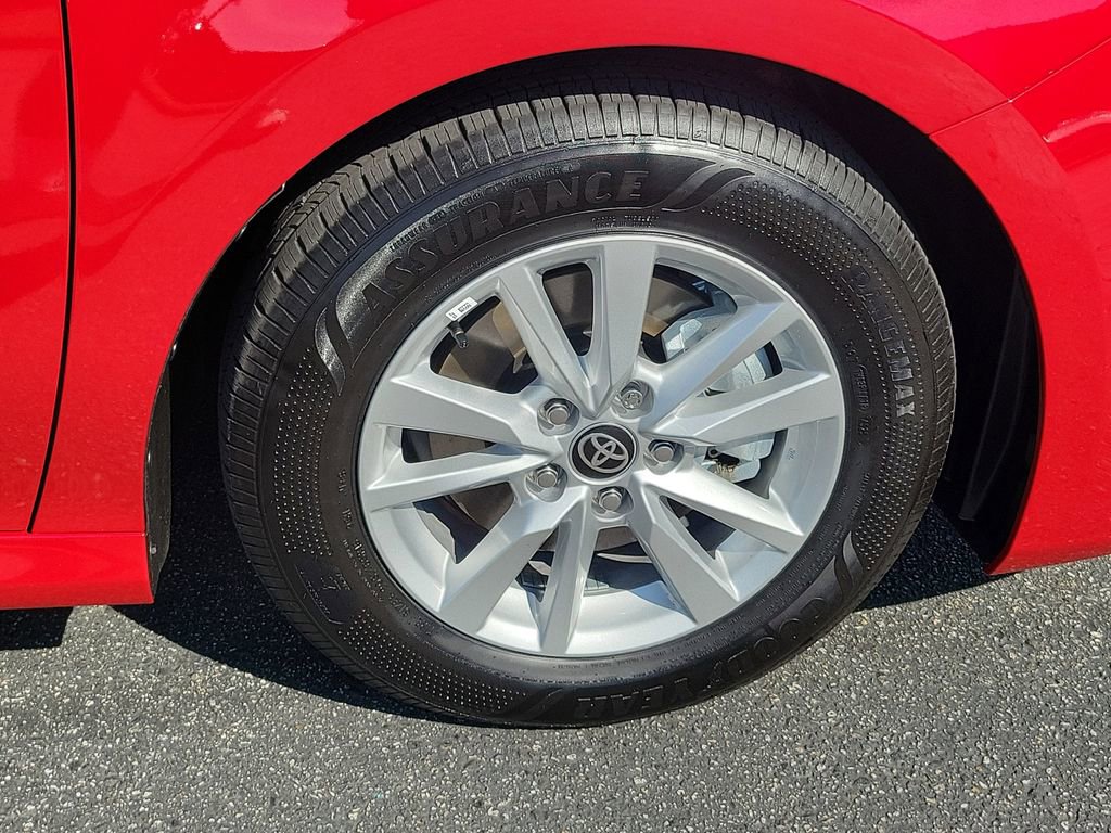 Used 2026 Toyota Camry LE image 27