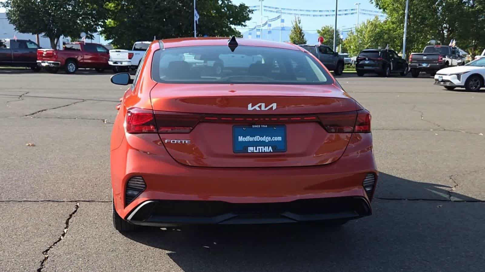 Used 2022 Kia Forte LXS FWD image 7