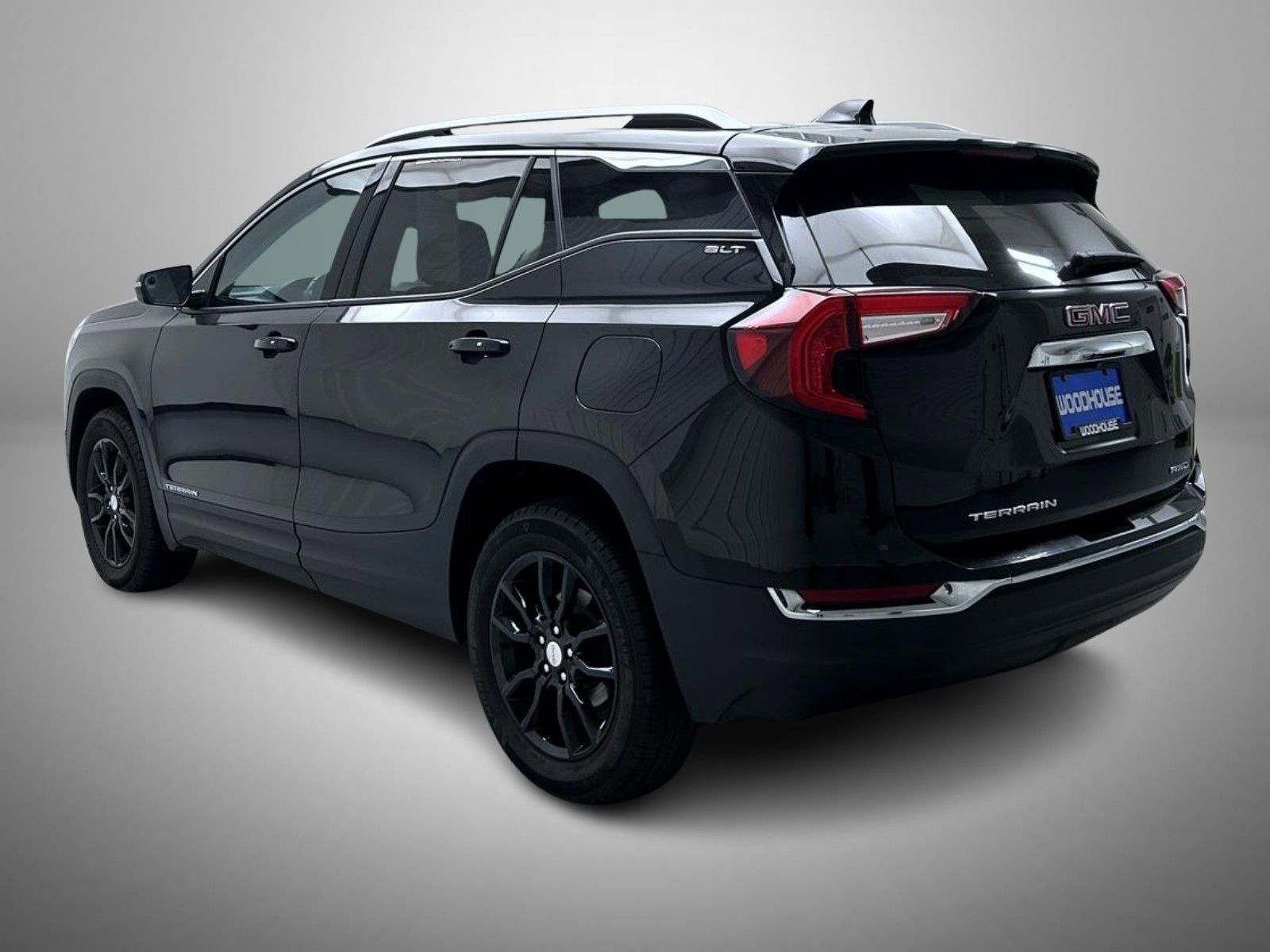 Used 2024 GMC Terrain SLT image 7