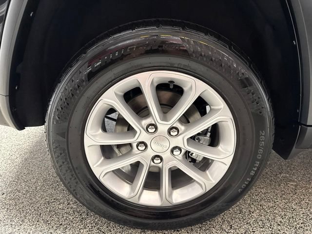 Used 2022 Jeep Grand Cherokee Laredo E AWD/4WD image 22