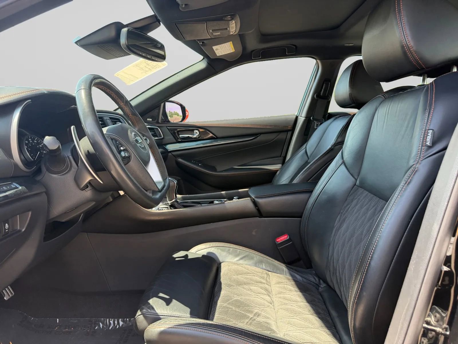 Used 2021 Nissan Maxima SR w/ Sport Mat Group FWD image 17