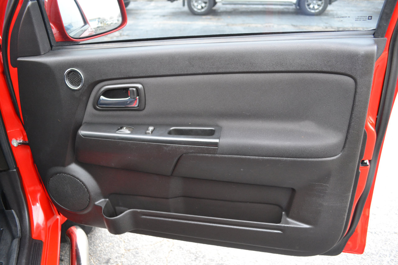 Used 2011 Chevrolet Colorado LT image 36