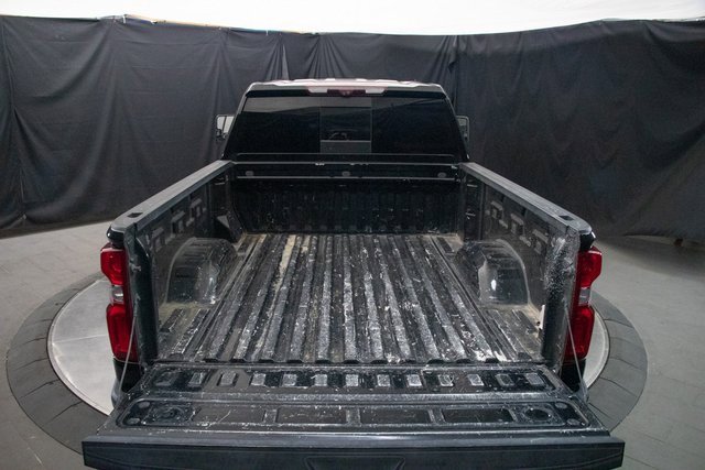 Used 2022 Chevrolet Silverado 2500 LTZ w/ LTZ Premium Package image 14