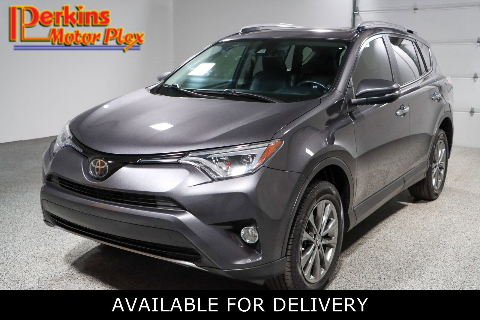 Used 2018 Toyota RAV4 Limited FWD image 1
