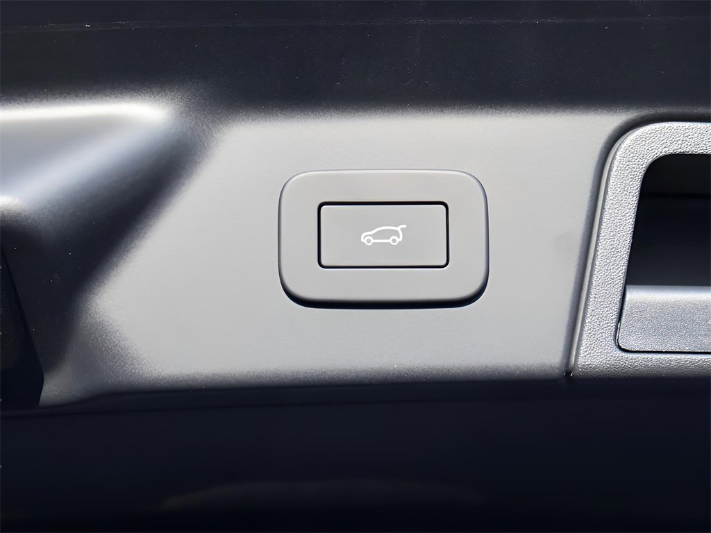 New 2026 Land Rover Range Rover Velar Dynamic SE image 17