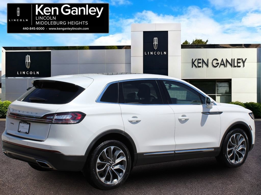 Used 2023 Lincoln Nautilus Reserve AWD/4WD image 7