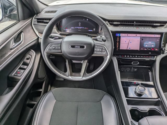 New 2026 Jeep Grand Cherokee Altitude RWD image 16